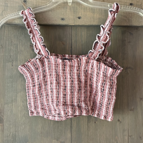 Hollister Cropped Tank‎ and Shorts Set Soft Smocked Pink Stripes Women's Large - Picture 4 of 10